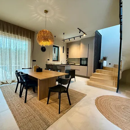 Luxury Luka Near Porec With Heated Pool Tar-Vabriga