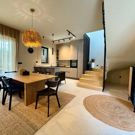 Luxury Luka Near Porec With Heated Pool فيلة *
