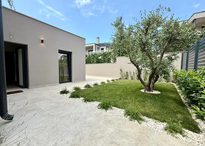 Luxury Luka Near Porec With Heated Pool * Tar-Vabriga